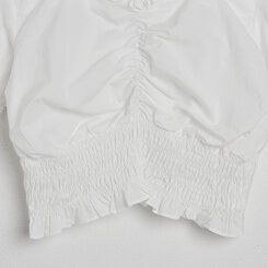 フリルシャーリングクロップブラウス