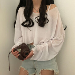 아일라 크롭 날라리 오프 니트 티셔츠 아이보리