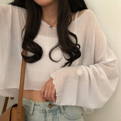 아일라 크롭 날라리 오프 니트 티셔츠 아이보리