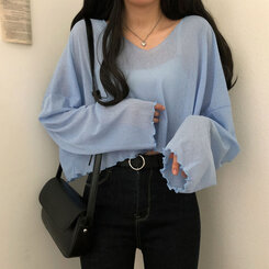 아일라 크롭 날라리 오프 니트 티셔츠 소라