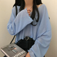 아일라 크롭 날라리 오프 니트 티셔츠 소라