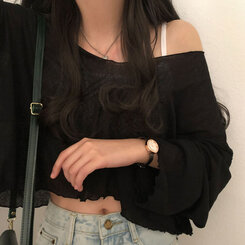 아일라 크롭 날라리 오프 니트 티셔츠 블랙