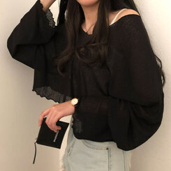 아일라 크롭 날라리 오프 니트 티셔츠 블랙