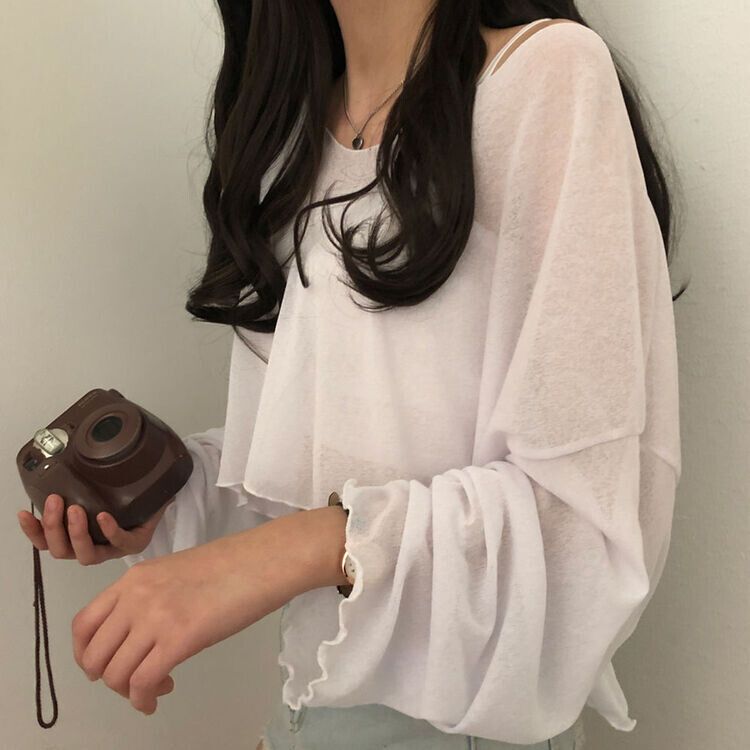 아일라 크롭 날라리 오프 니트 티셔츠 아이보리