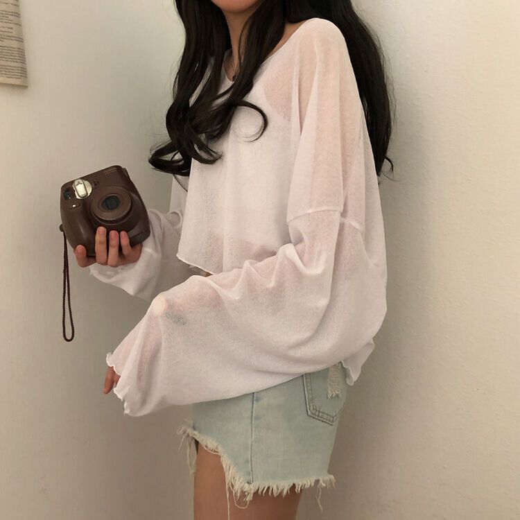 아일라 크롭 날라리 오프 니트 티셔츠 아이보리