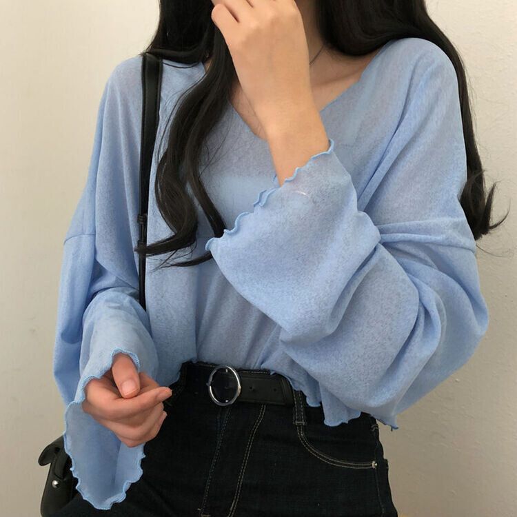 아일라 크롭 날라리 오프 니트 티셔츠 소라