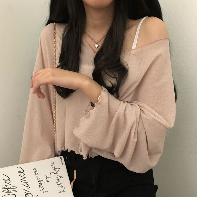 아일라 크롭 날라리 오프 니트 티셔츠 베이지