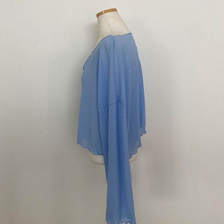 아일라 크롭 날라리 오프 니트 티셔츠