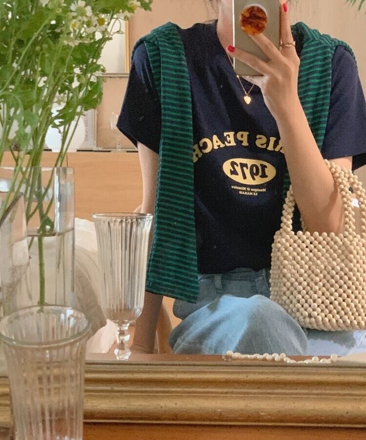 英文プリントルーズフィット半袖Tシャツ NAVY