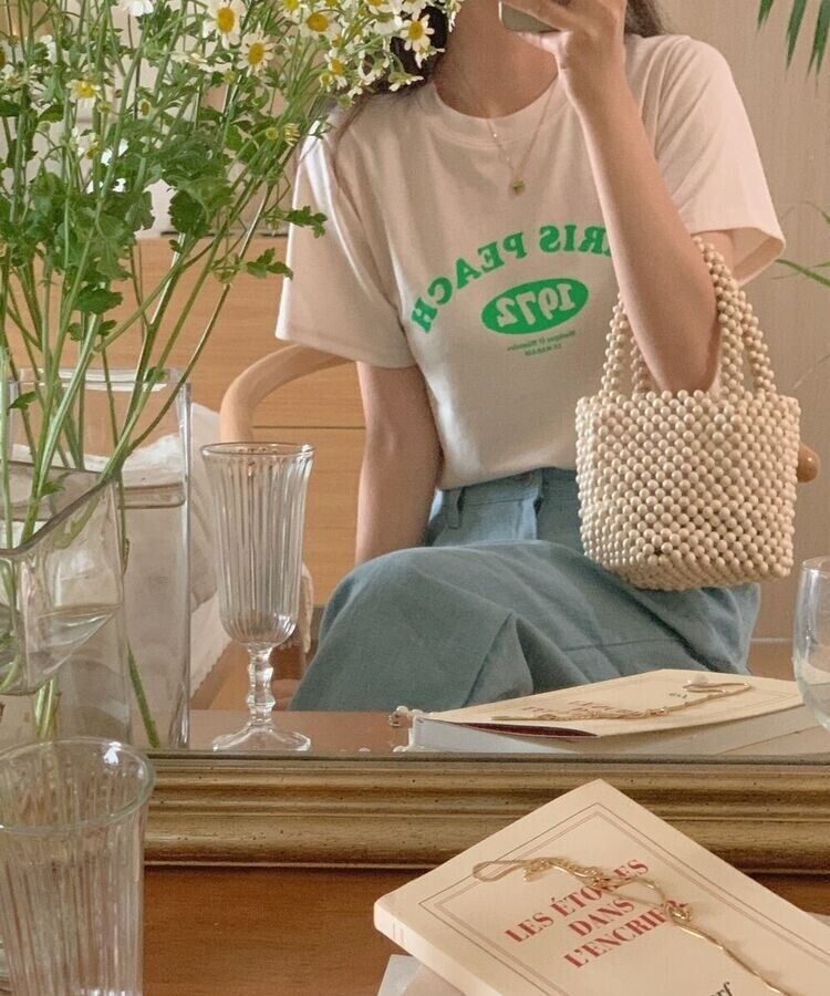 英文プリントルーズフィット半袖Tシャツ CREAM